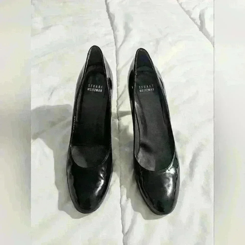 Stuart‎ Weitzman Black Patent Leather Pumps Size 8N